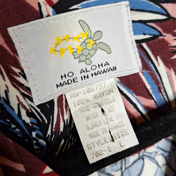 Ho Aloha Mens Hawaiian Shirt Rayon Large Surfboard House Palm Tree Burgundy Blue - Picture 3 of 5